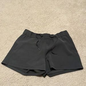 Lulu size 10 shorts